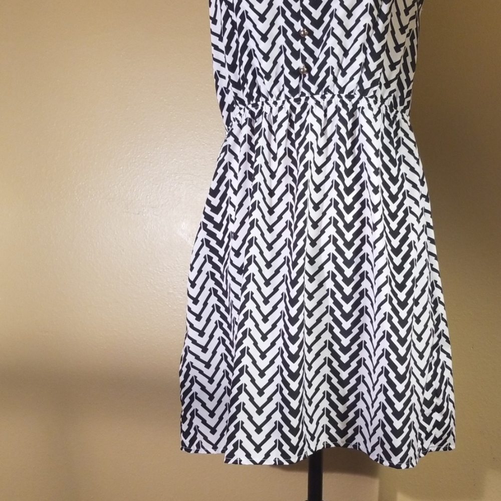 Coolwear Black and White Dress 💌 - Picture 5 of 7